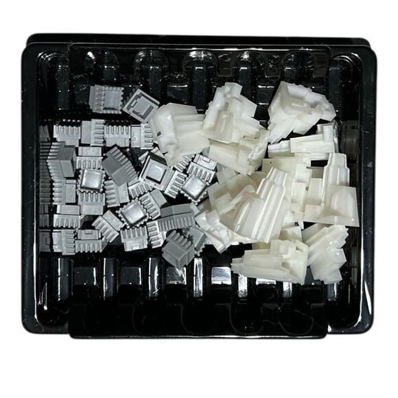 Monopoly LORD OF THE RINGS Trilogy Edition Parker Brothers Hasbro 2003 *No Ring* - Picture 5 of 9